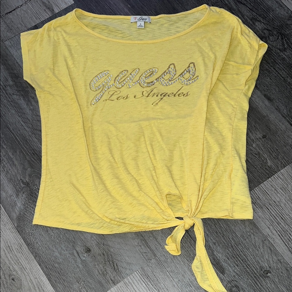Guess Women's Yellow Graphic Tie-Front Tee